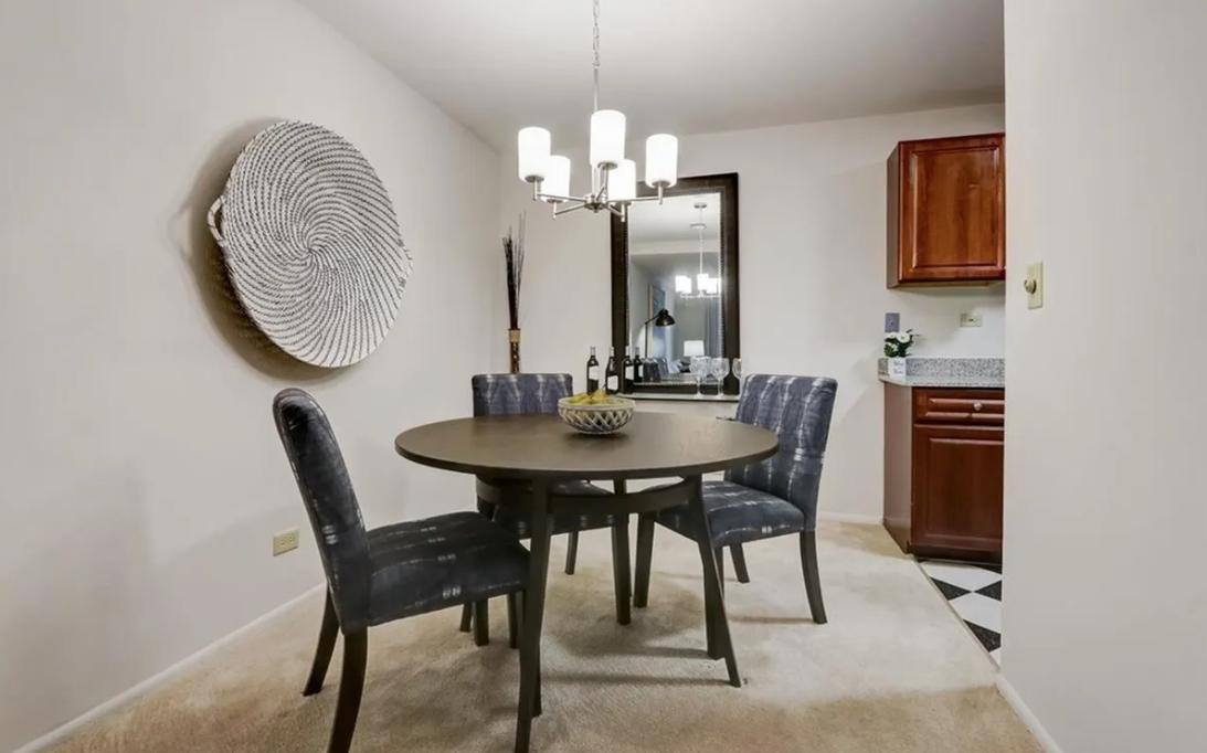 Apartment for rent at 1220 E Algonquin Rd, Schaumburg, IL 60173