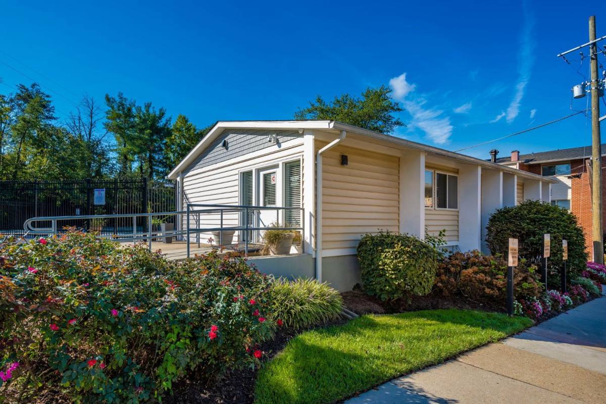 Apartment for rent at 5345 85th Ave, Hyattsville, MD 20784