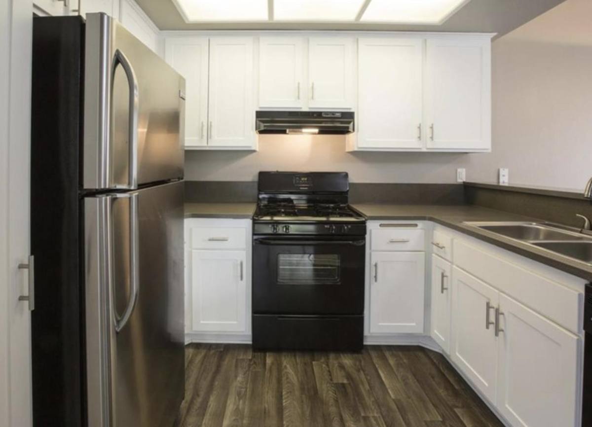 Apartment for rent at Harbor View of Palos Verdes, 1286 W Capitol Dr, San Pedro, CA 90732