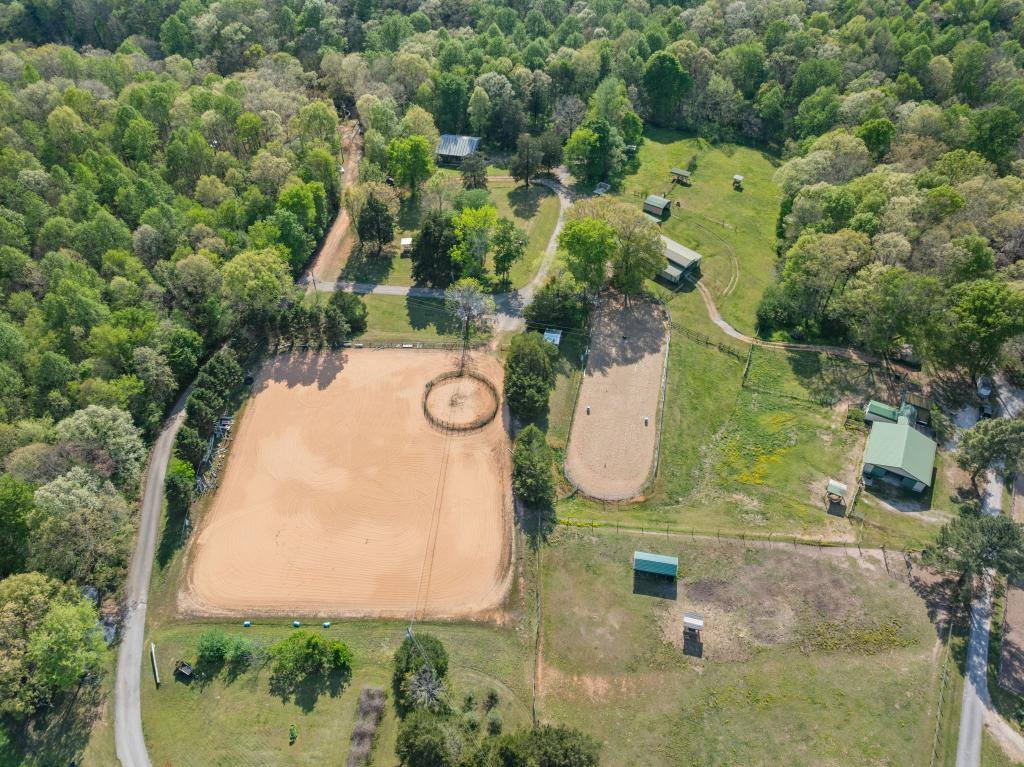 House for rent at 220 Co Rd #326, Florence, AL 35634