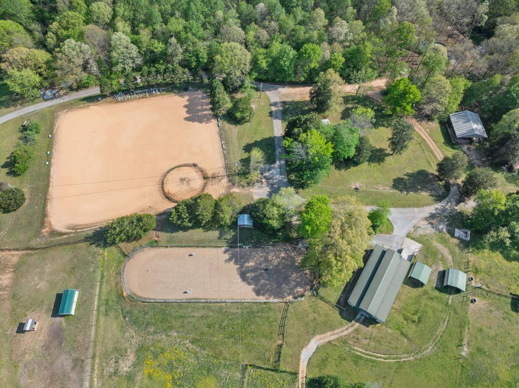 House for rent at 220 Co Rd #326, Florence, AL 35634
