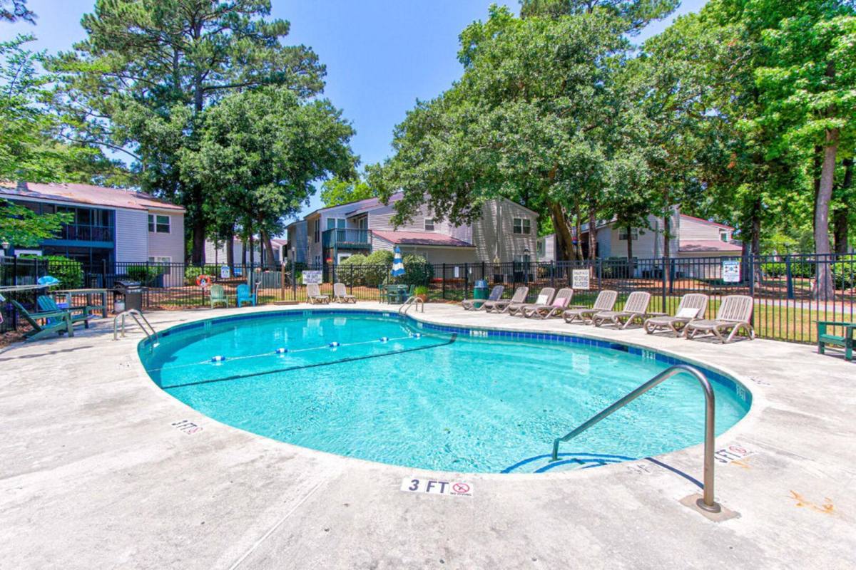 Apartment for rent at Crickentree, 1061 Johnnie Dodds Blvd, Mount Pleasant, SC 29464