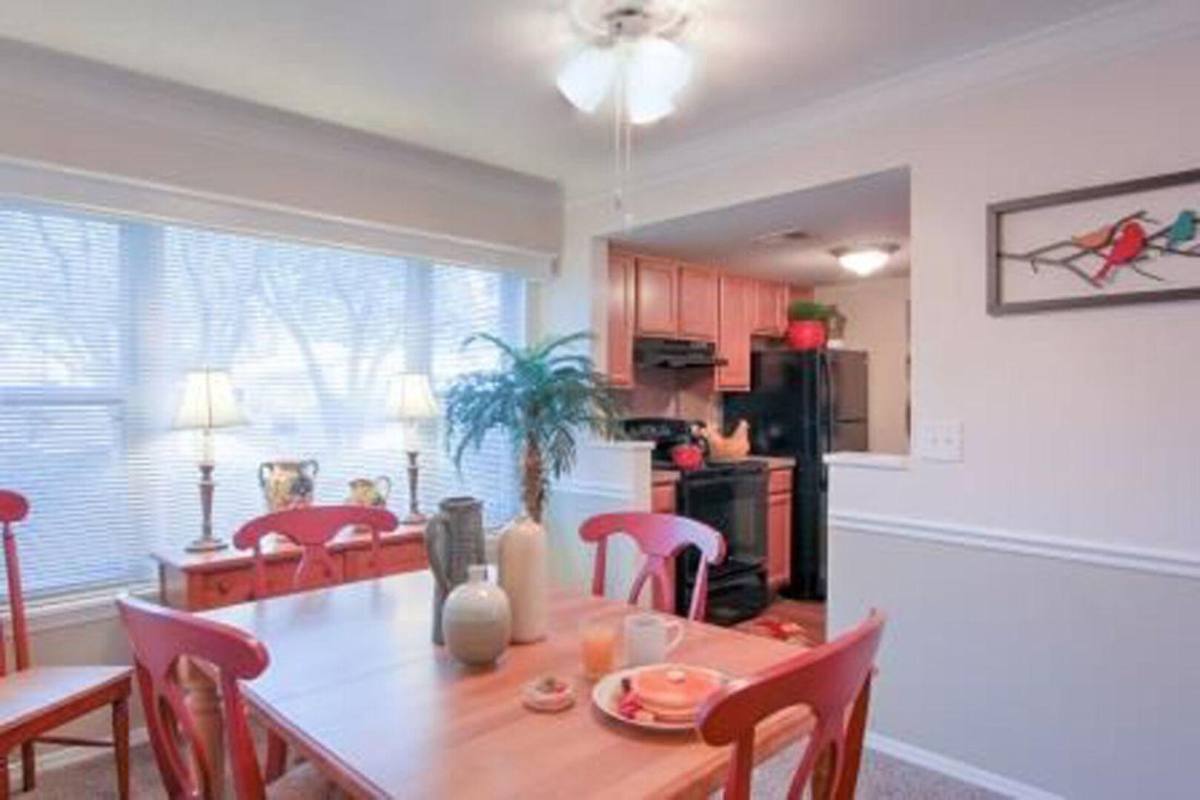 Apartment for rent at Crickentree, 1061 Johnnie Dodds Blvd, Mount Pleasant, SC 29464