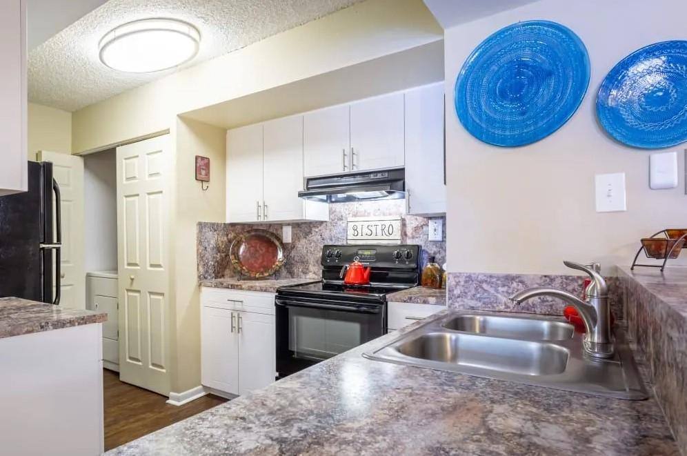 Apartment for rent at Palmetto Place, 9601 SW 142nd Ave, Miami, FL 33186