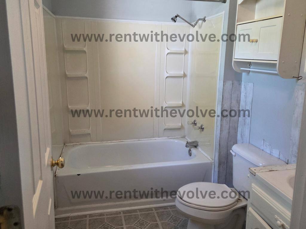 House for rent at 1708 W 11th St, Muncie, IN 47302