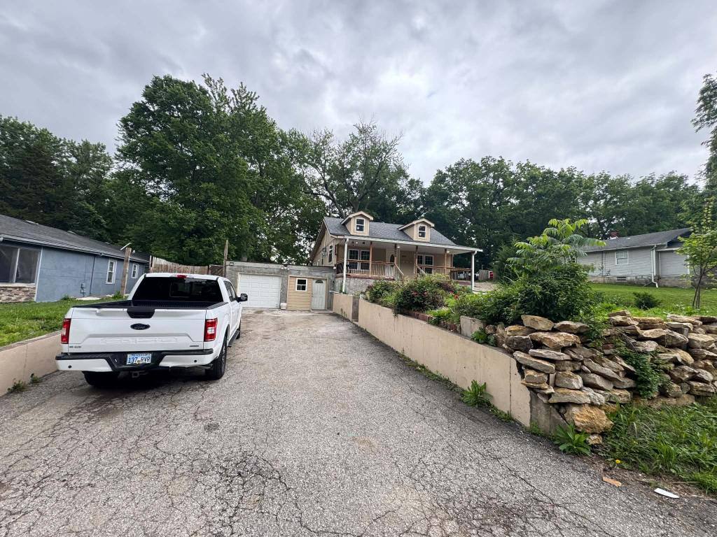 Townhouse for rent at 3013 N 34th St #2, Kansas City, KS 66104