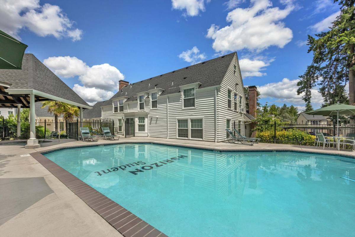 Apartment for rent at Chase Village, 375 Marche Chase Dr, Eugene, OR 97401