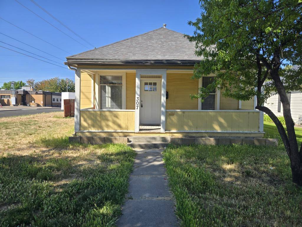 House for rent at 307 5th Ave N, Twin Falls, ID 83301