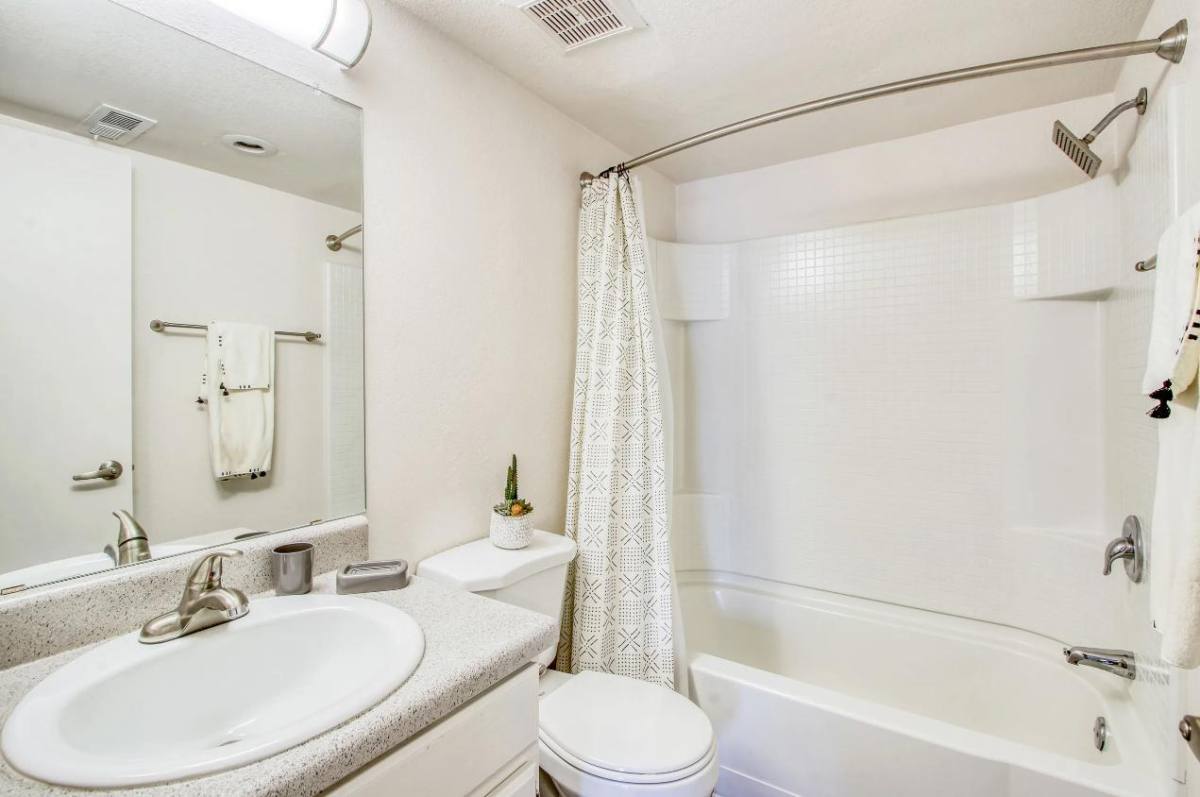 Apartment for rent at Pinecliff Village, 1105 E Ponderosa Parkway, Flagstaff, AZ 86001