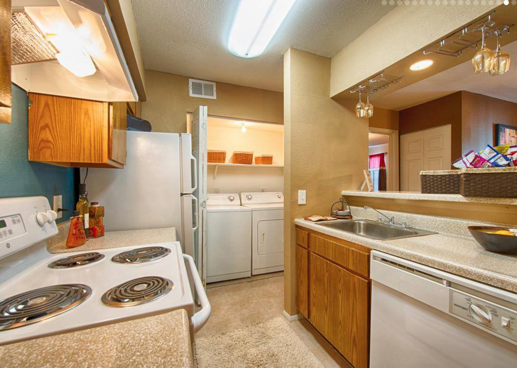 Apartment for rent at Willow Springs, 3402 Preston Rd, Pasadena, TX 77505