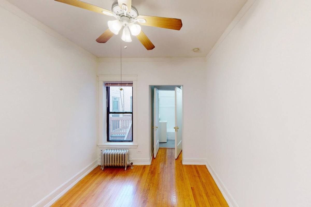 Apartment for rent at 5528 S Everett Ave, Chicago, IL 60637