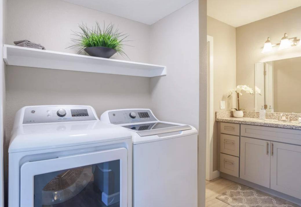 Apartment for rent at Creekside Gardens, 300 Bel Air Dr, Vacaville, CA 95687