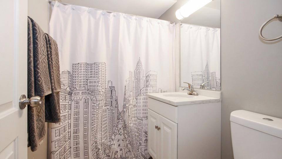 Apartment for rent at 301 W 59th St, Hinsdale, IL 60521