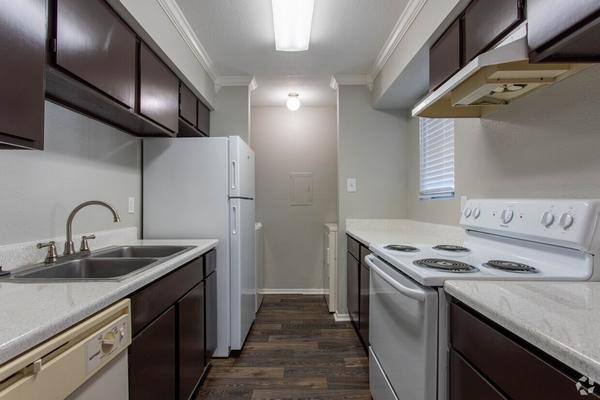 Apartment for rent at Oak Run Manor, 4100 Vista Rd, Pasadena, TX 77504