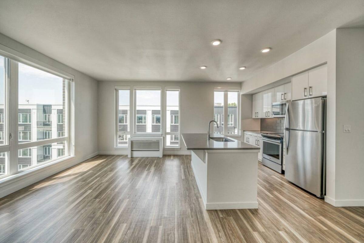 Apartment for rent at 909 SE 12th Ave, Portland, OR 97214