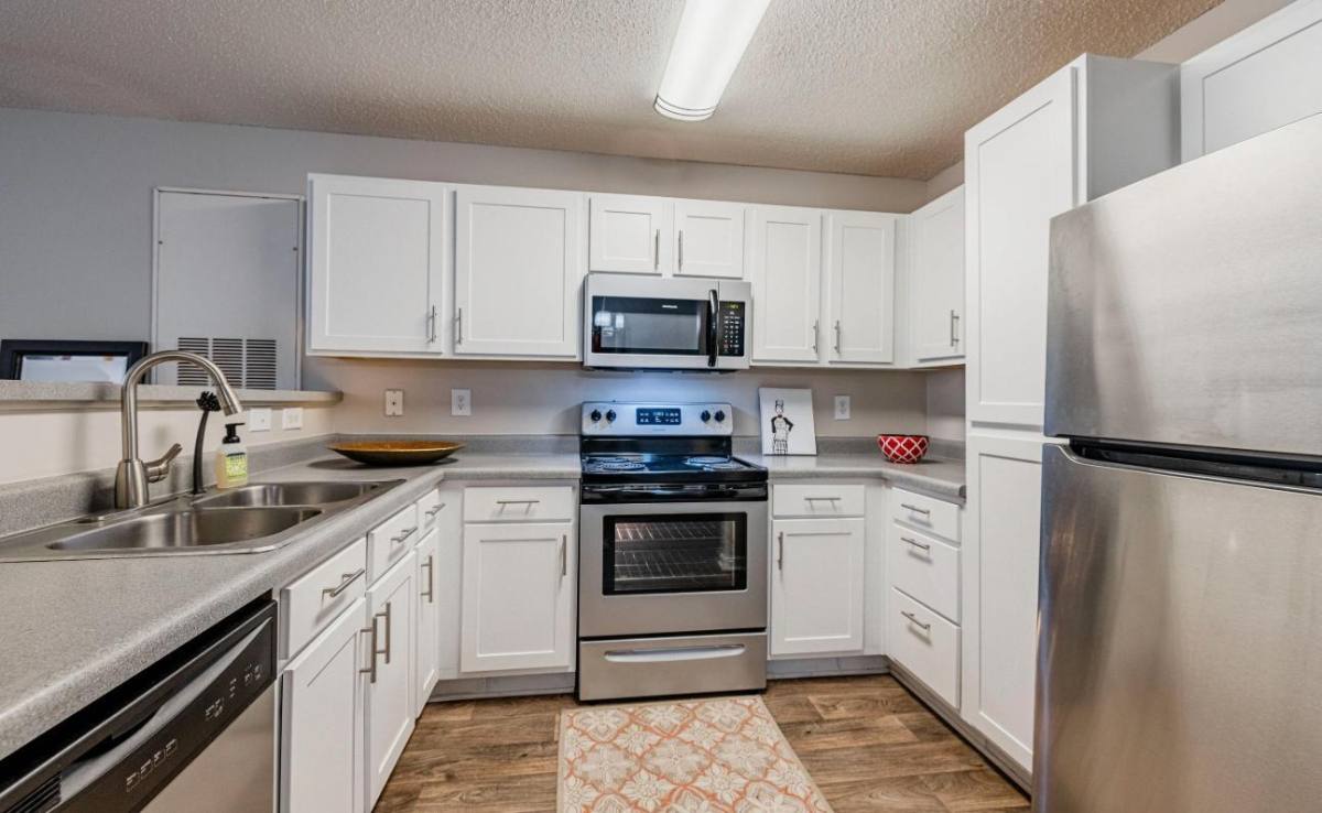 Apartment for rent at 100 Willow Brook Court, Mebane, NC 27302