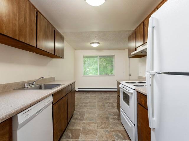 Apartment for rent at 9900 SW Conestoga Dr, Beaverton, OR 97008
