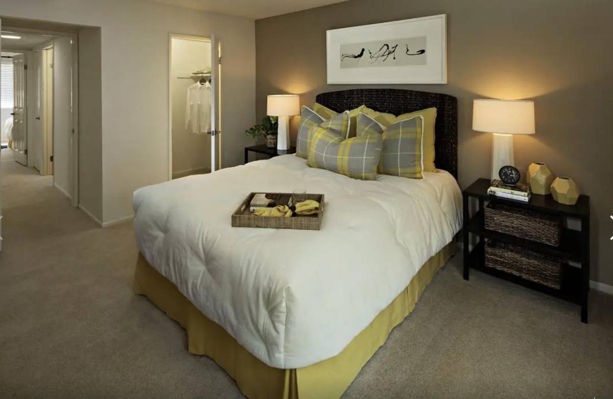 Apartment for rent at Windwood Knoll Apartment Homes, 2 Flagstone, Irvine, CA 92606