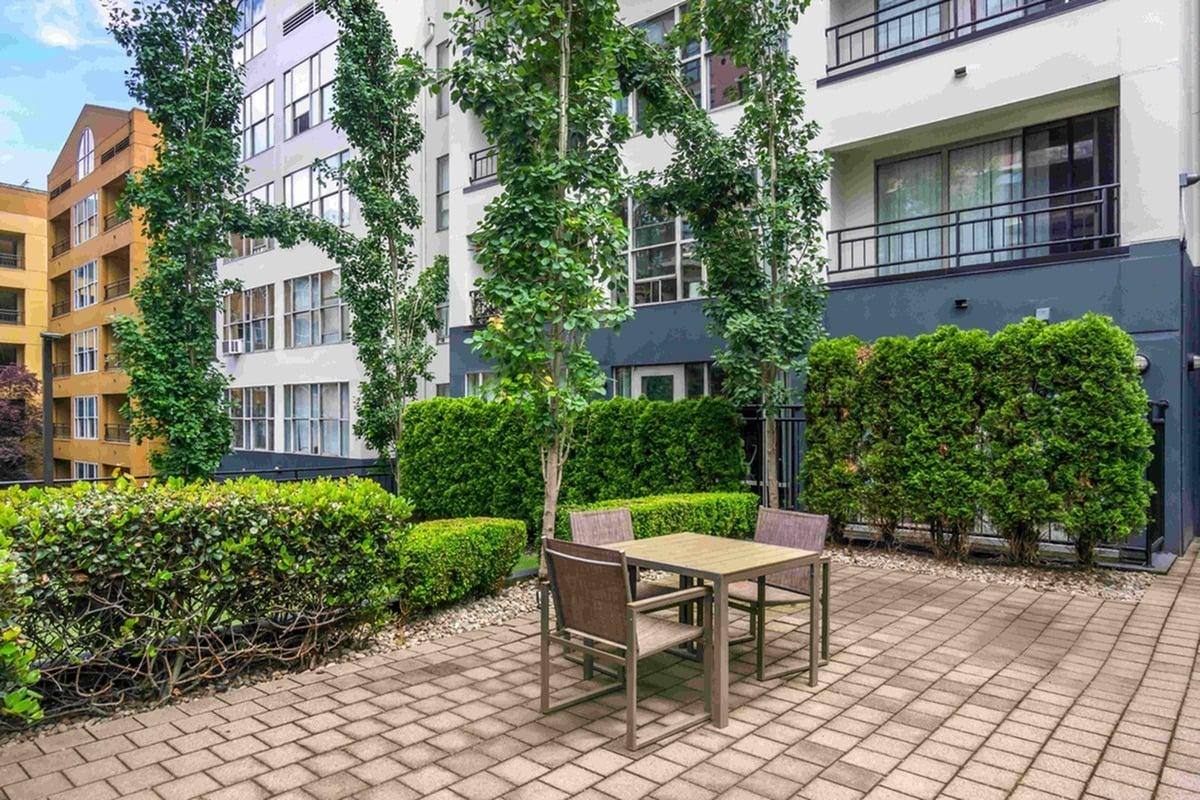 Apartment for rent at 1401 Boren Ave, Seattle, WA 98101