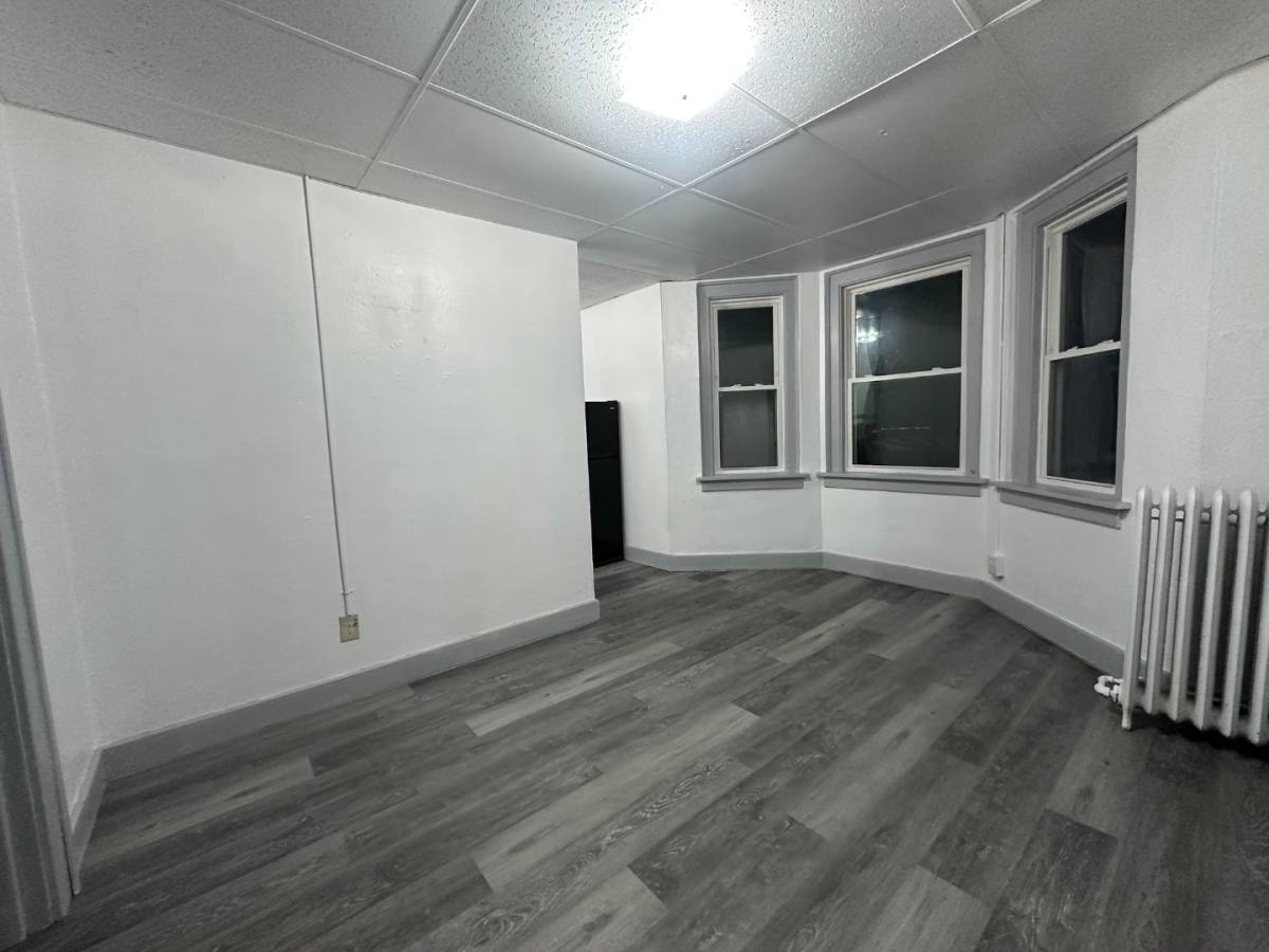 Apartment for rent at 1850 Glendale Rd, Clinton, IA 52732