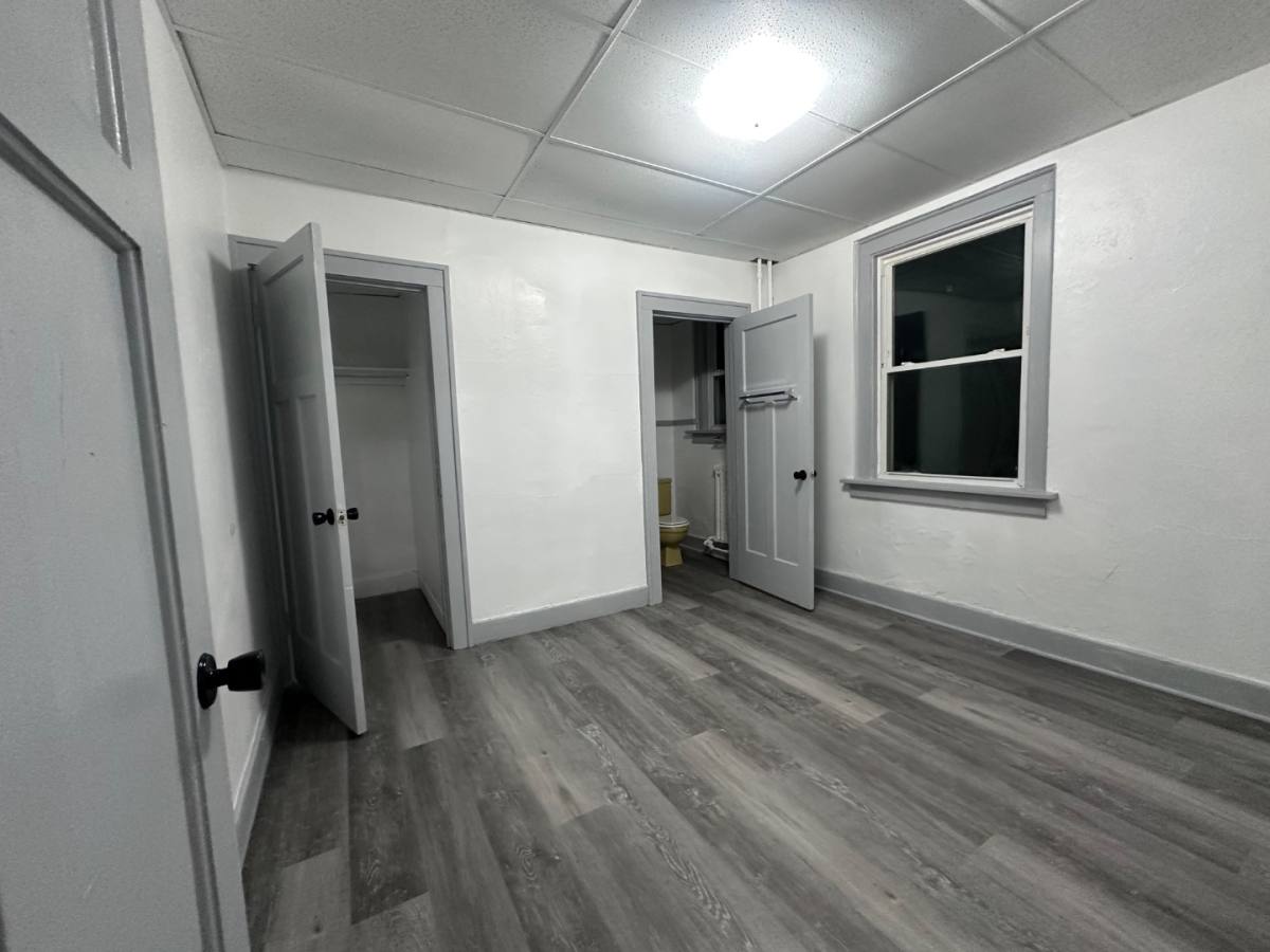 Apartment for rent at 1850 Glendale Rd, Clinton, IA 52732