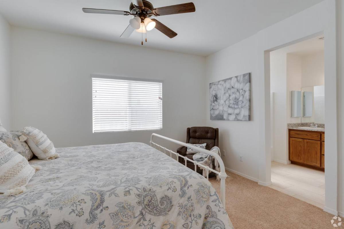 Townhouse for rent at 7649 E 44th St, Yuma, AZ 85365
