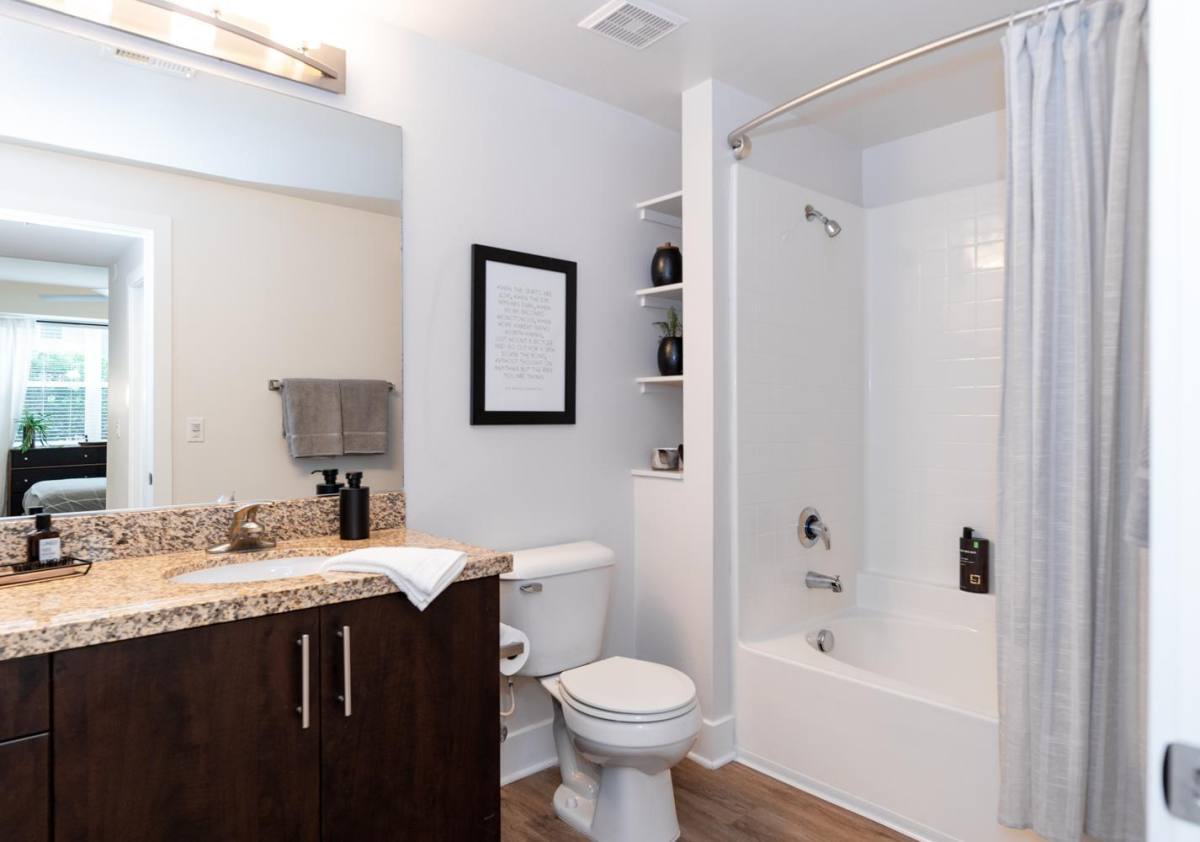 Apartment for rent at 421 W Broadway, Long Beach, CA 90802