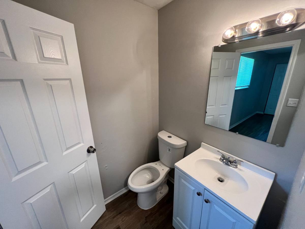 Apartment for rent at 884 Gordon Smith Blvd, Hamilton, OH 45013