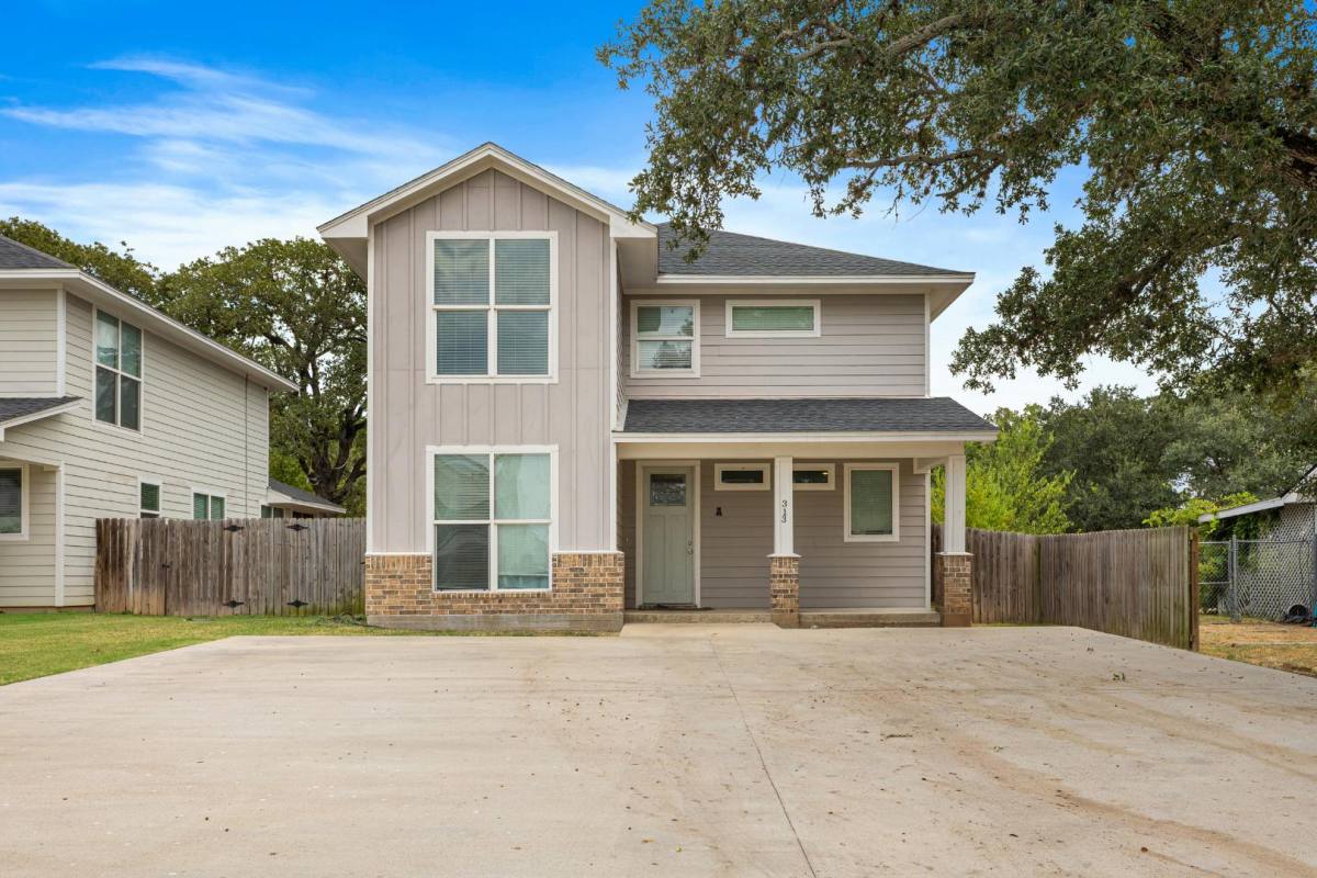 House for rent at 313 Fairway Dr #A, Bryan, TX 77801