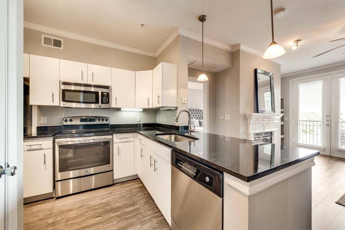 Apartment for rent at Hue at Cityplace, 2403 N Washington Ave, Dallas, TX 75204