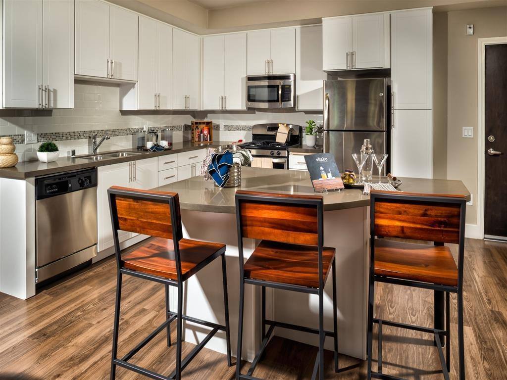 Apartment for rent at Ariva Apartment Homes, 4855 Ariva Way, San Diego, CA 92123