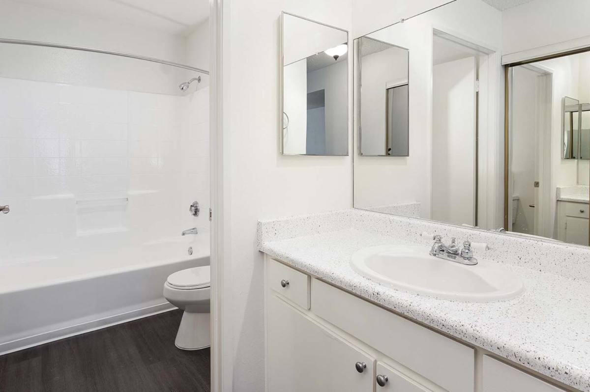 Apartment for rent at The Ritz, 4335 Vineland Ave, North Hollywood, CA 91602