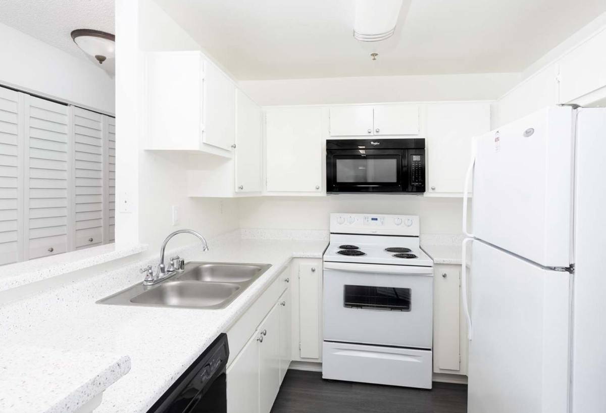 Apartment for rent at The Ritz, 4335 Vineland Ave, North Hollywood, CA 91602