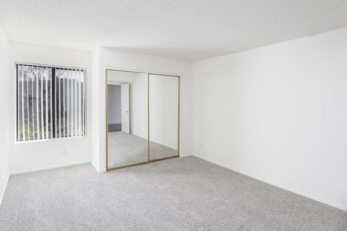Apartment for rent at The Ritz, 4335 Vineland Ave, North Hollywood, CA 91602