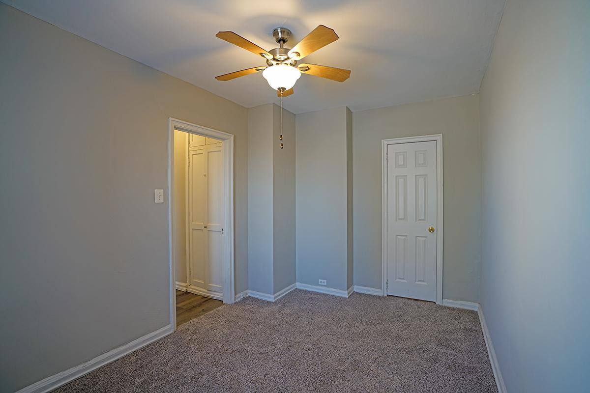 Apartment for rent at 5240 N Sheridan Rd, Chicago, IL 60640
