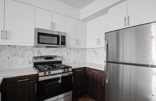 Apartment for rent at 4531 Hollywood Blvd, Los Angeles, CA 90027