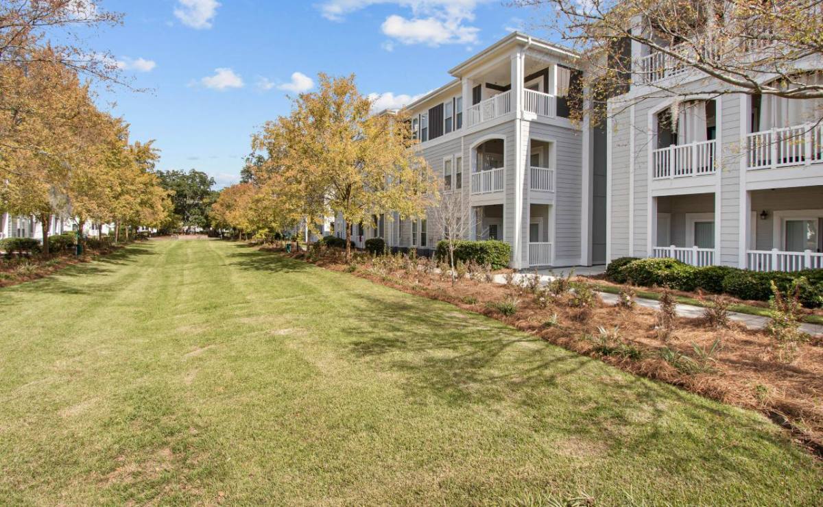 Apartment for rent at Woodfield South Point Apartment Homes, 1000 Bonieta Harrold Dr, Charleston, SC 29414