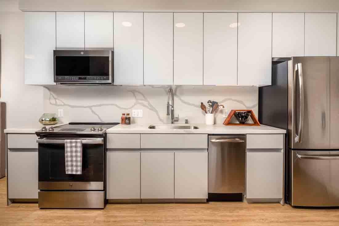 Apartment for rent at 1641 Lincoln Blvd, Santa Monica, CA 90404