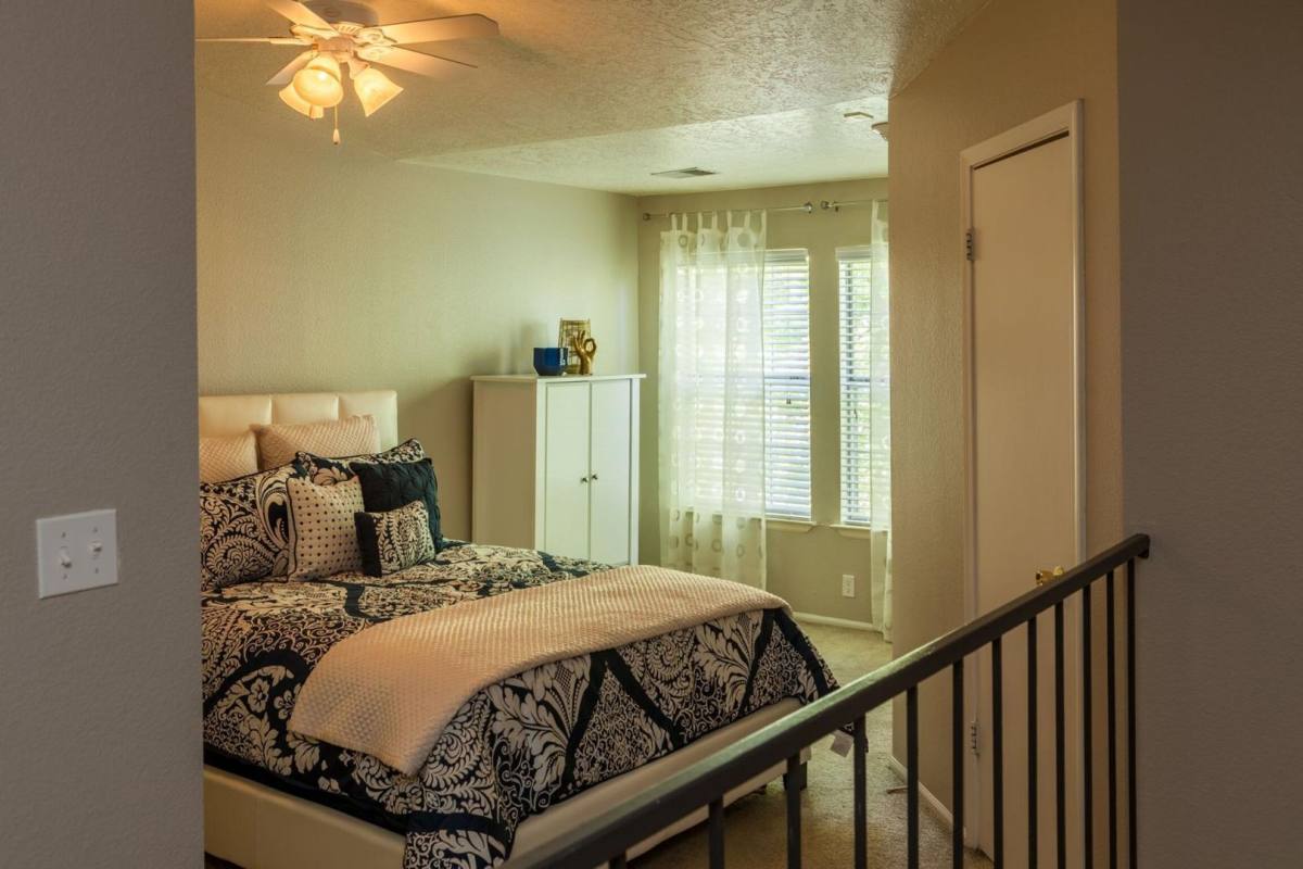 Apartment for rent at Spring Park Apartment Homes, 5801 Eubank Blvd NE, Albuquerque, NM 87111