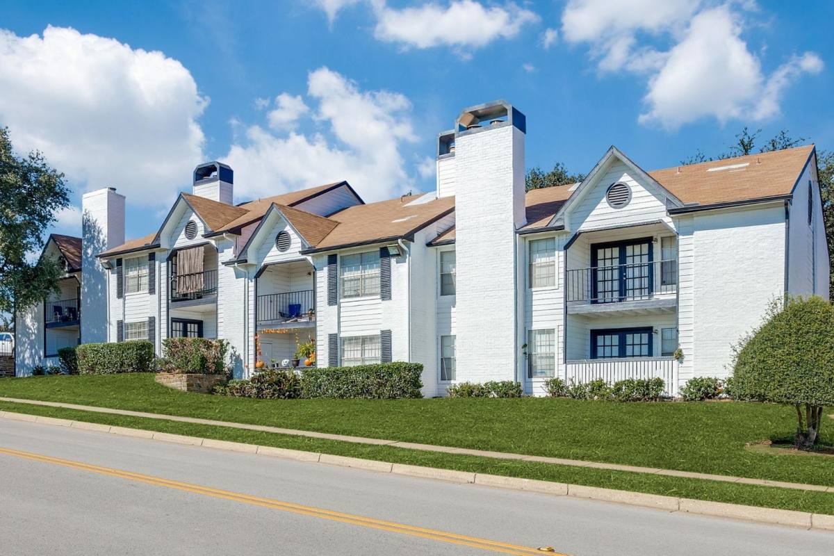 Apartment for rent at Surrey Oaks Apartment Homes, 3001 Crystal Springs St, Bedford, TX 76021