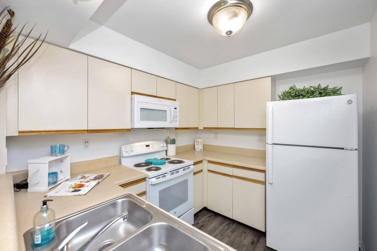 Apartment for rent at Harbour Palms, 1811 SE Walton Lakes Dr, Port Saint Lucie, FL 34952