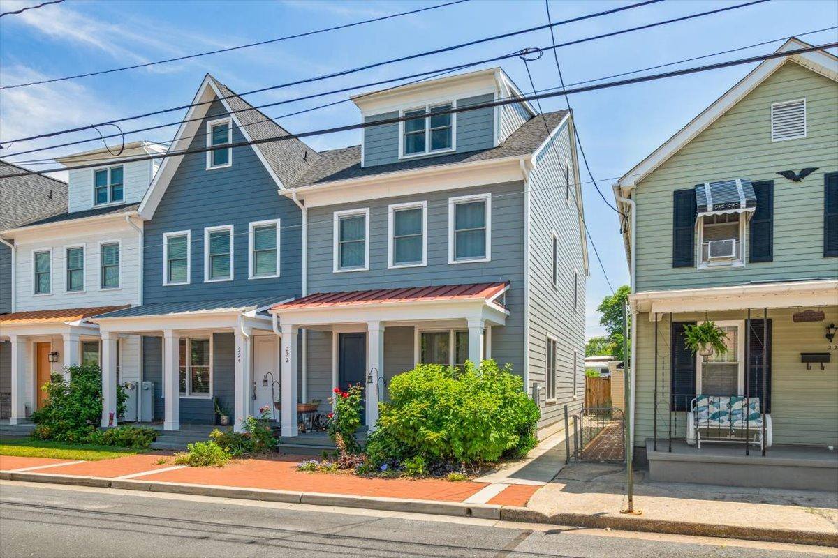 Townhouse for rent at 222 E 6th St, Frederick, MD 21701