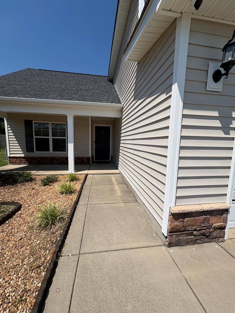 House for rent at 365 Roanoke Dr #JOHNSON Family, Raeford, NC 28376