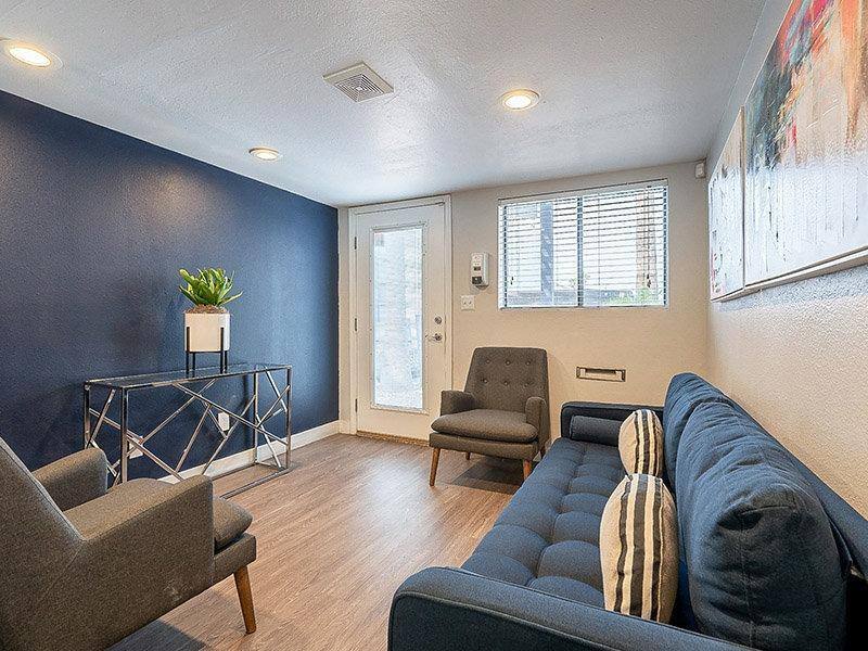 La Casa at McDowell, 3434 E McDowell Rd, Phoenix, AZ 85008 - Apartment for Rent - Image 2