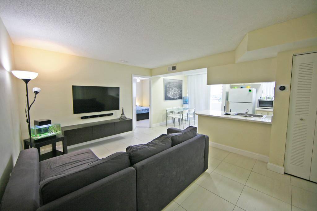 Apartment for rent at 7020 Rue Granville, Miami Beach, FL 33140