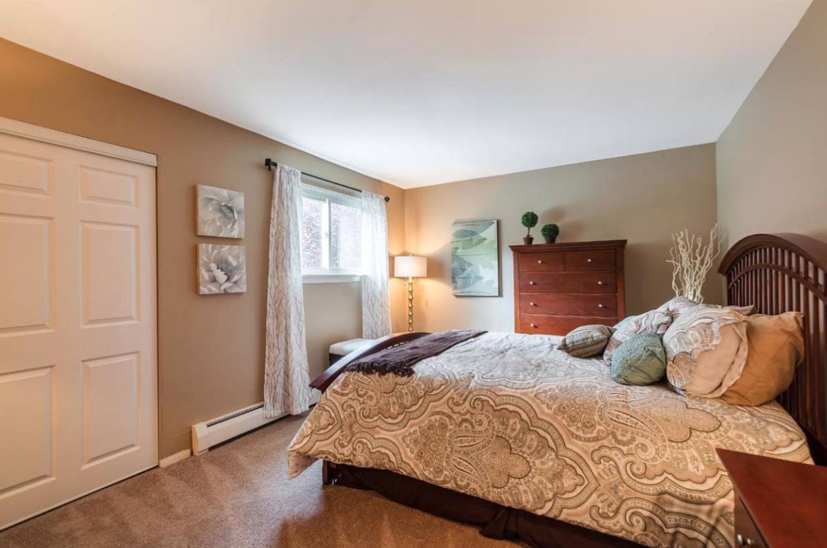 Apartment for rent at 3595 Post Rd, Warwick, RI 02886