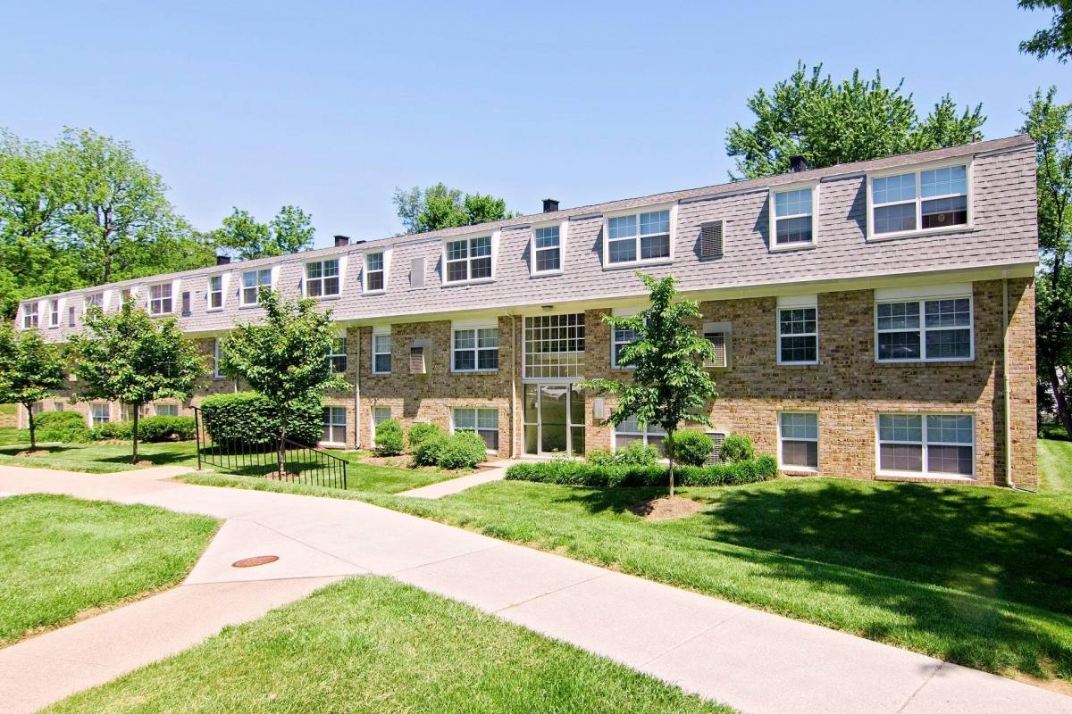 Apartment for rent at Loch Glen, 6535 Falkirk Rd, Baltimore, MD 21239
