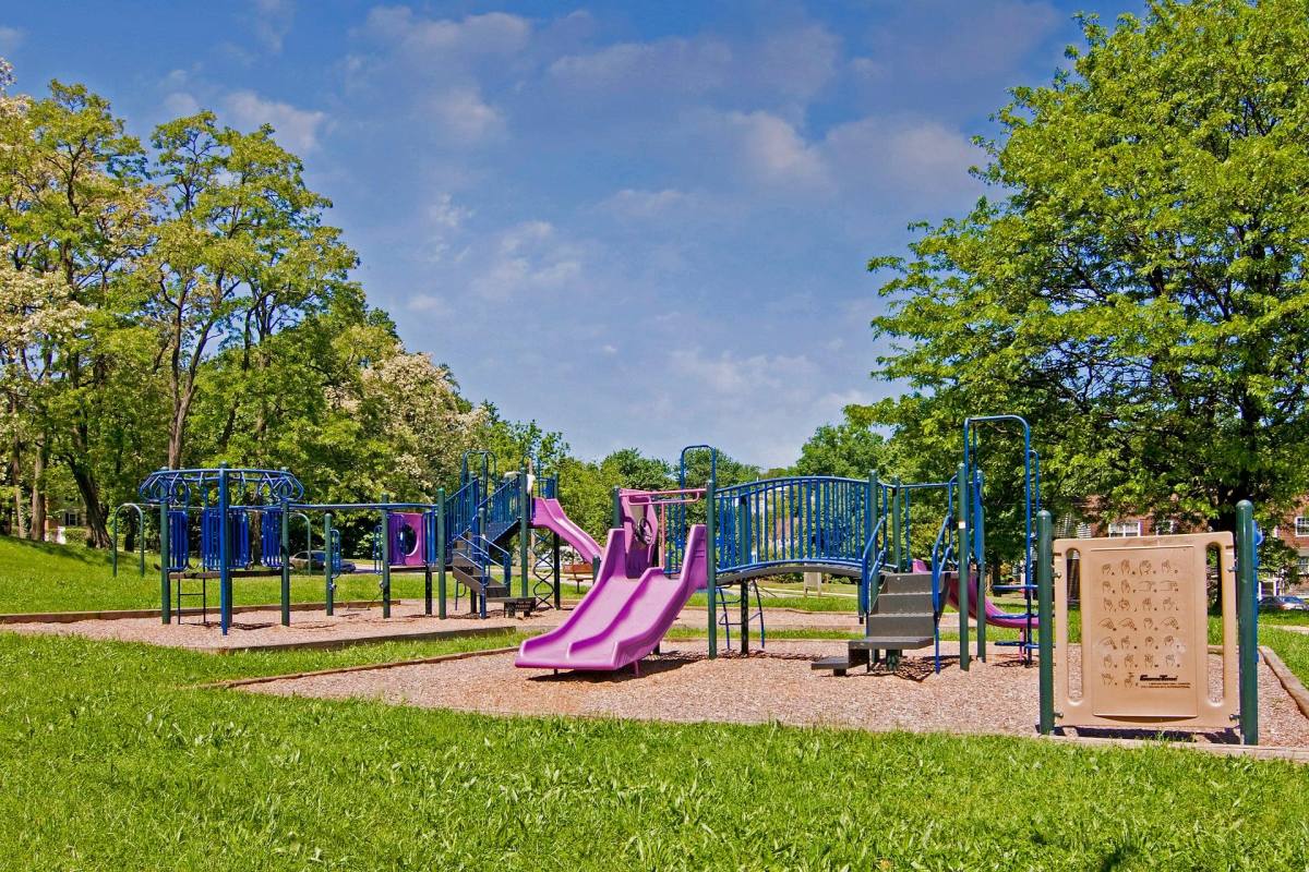Apartment for rent at Loch Glen, 6535 Falkirk Rd, Baltimore, MD 21239
