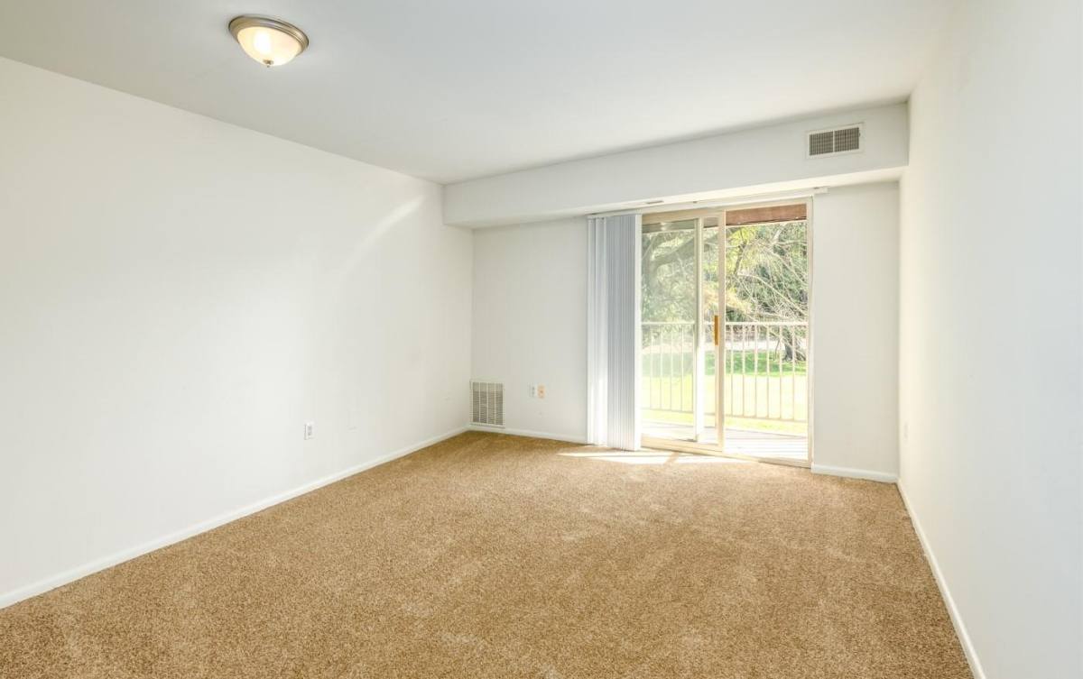 Apartment for rent at 1113 Nalley Rd, Hyattsville, MD 20785