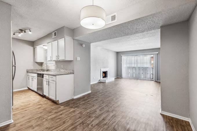 Apartment for rent at Springtree, 2121 Washington Circle, Arlington, TX 76011